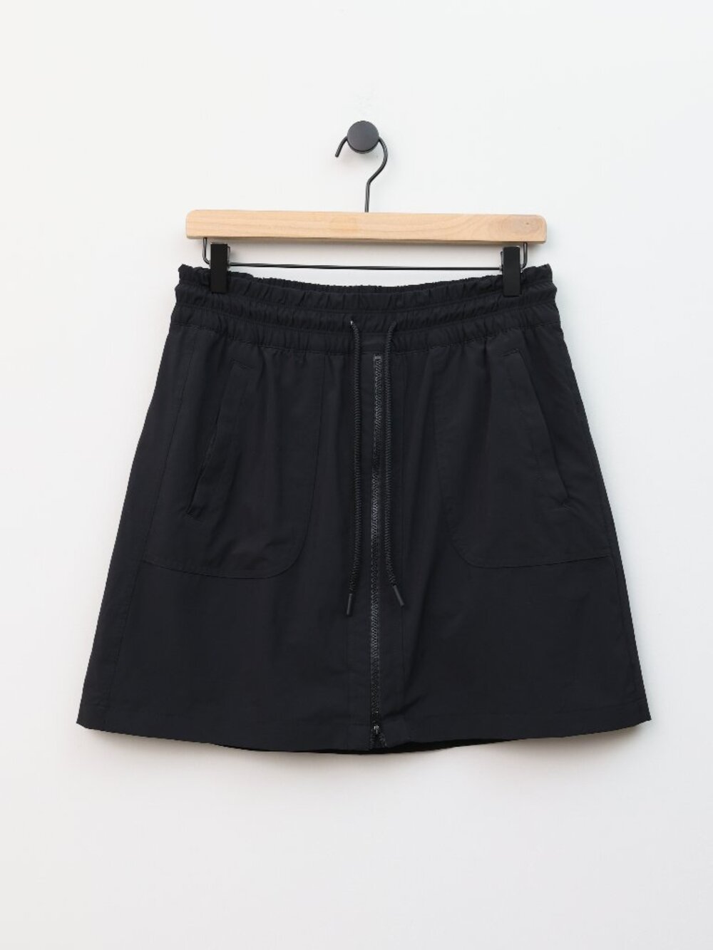 Athleta Expedition Skort Mini Skirt Athletic Black Size 8 Tall - Picture 2 of 4